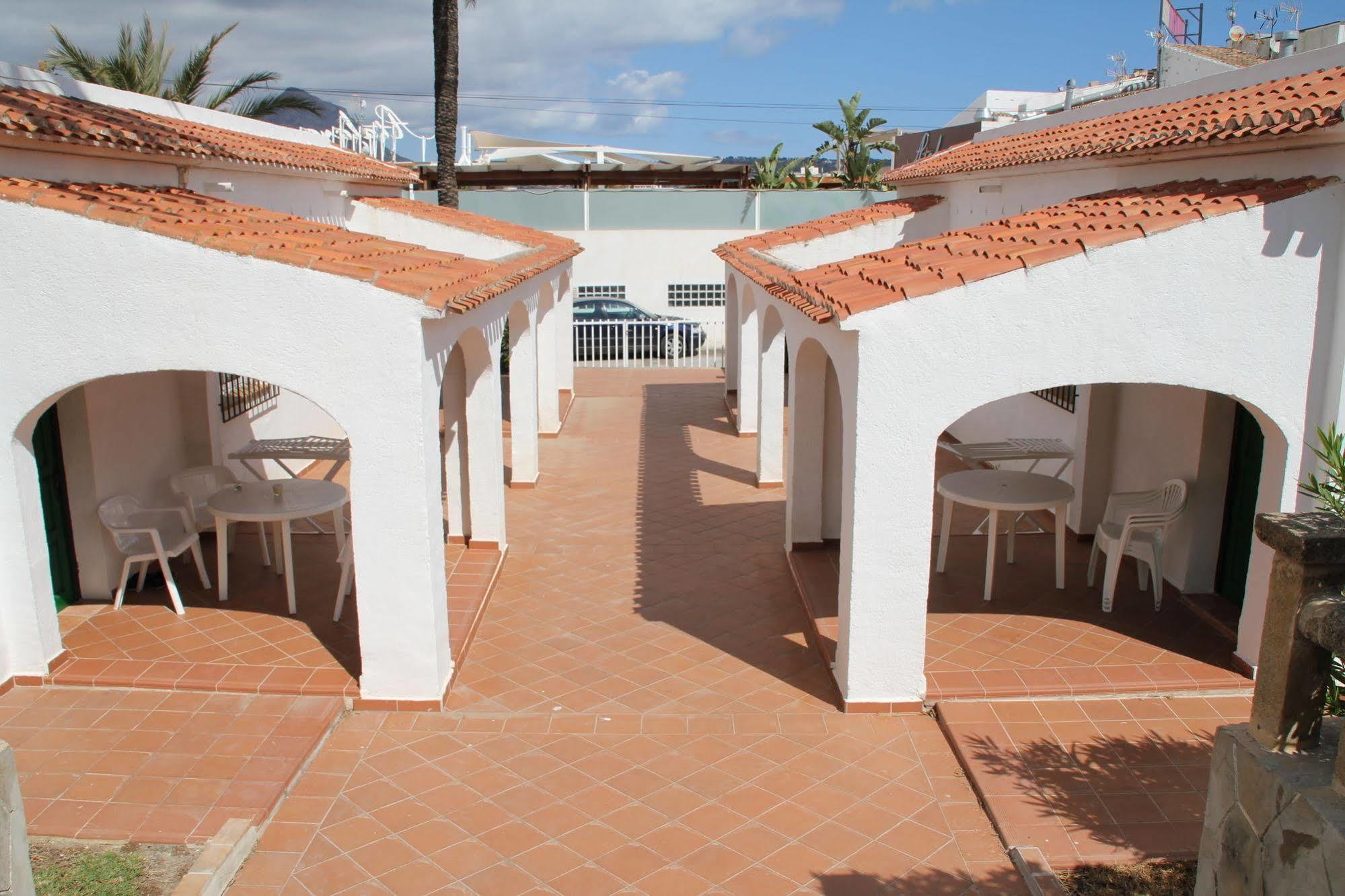 ホテルBungalows El Arenal Jávea エクステリア 写真